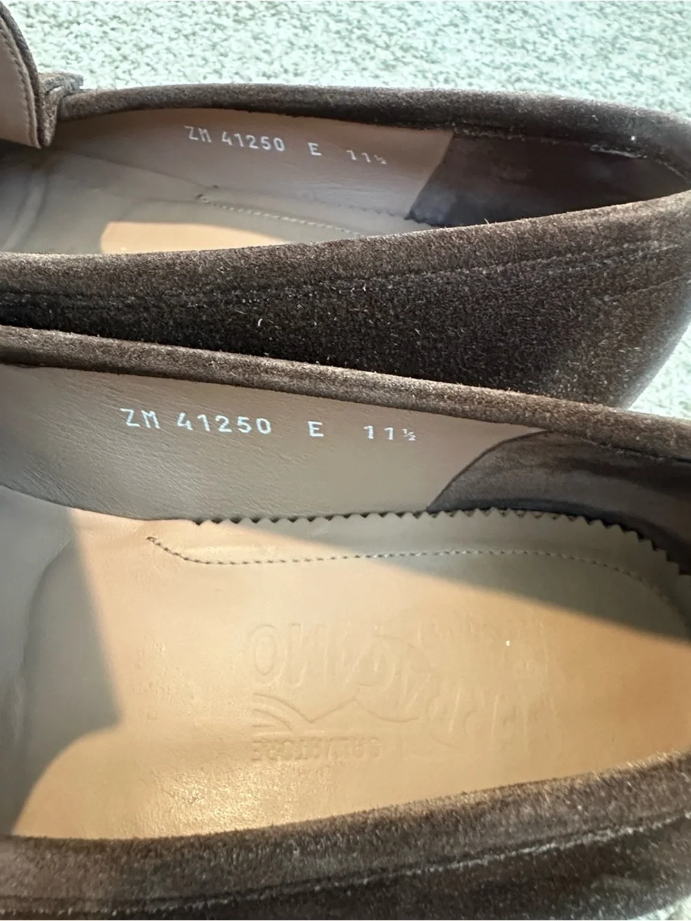 SALVATORE FERRAGAMO Mens Brown Suede Gancini Loafers 11.5